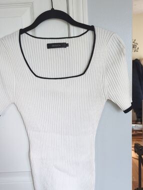 Zesica White Ribbed Square-Neck Knit Top with Black Trim